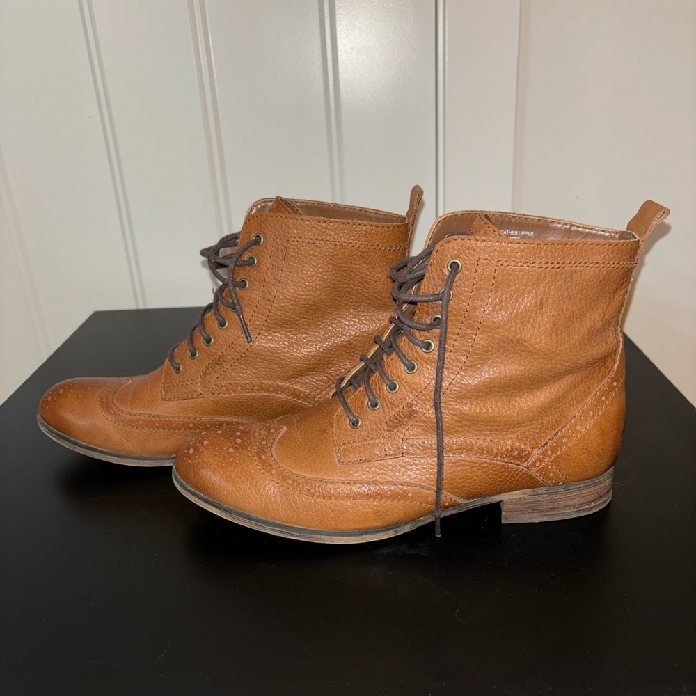 BP brand Wingtip Boots
